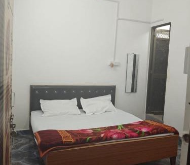 Faizabad House | Murari Dharmshala