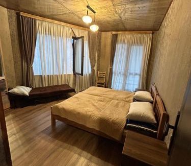 Salkhino House | muros guesthouse