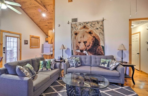 Murphy Cabin | Murphy Family Cabin w/Fire Pit & Forest Views!