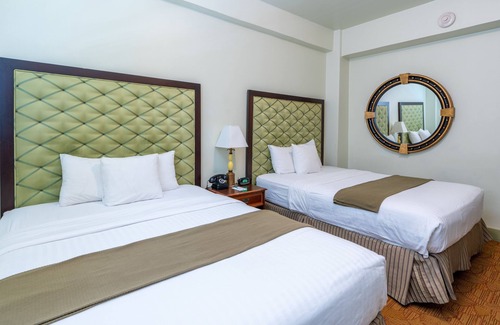 Tyrone Hotel | Murray Hotel