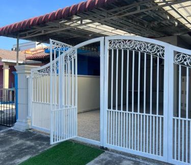 Rawang House | Mus Lim Homestay Bandar Tasik Puteri