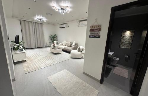 Azaiba Apartment | Muscat in