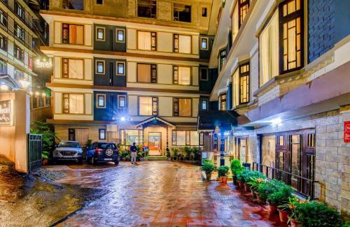Gangtok Hotel | Muscatel Grand Silkroute - 300 Mts from MG Marg
