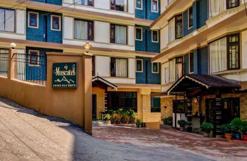 Gangtok Hotel | Muscatel Grand Silkroute - 300 Mts from MG Marg