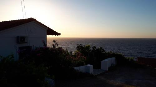 Armenistis House | Muses sea view bungalow