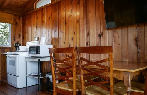 Port Severn Cabin | Muskoka Cabin on Little Lake Port Severn