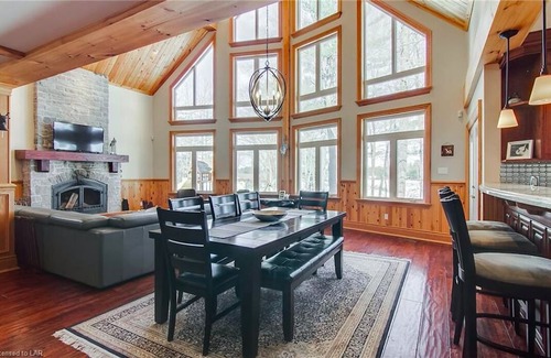 Gravenhurst Cabin | muskoka dream cottage