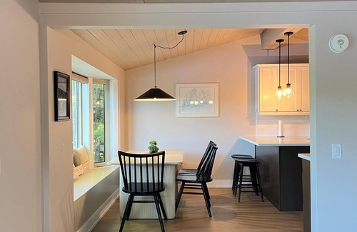 Gravenhurst Cottage | Muskoka Oak Hideaway