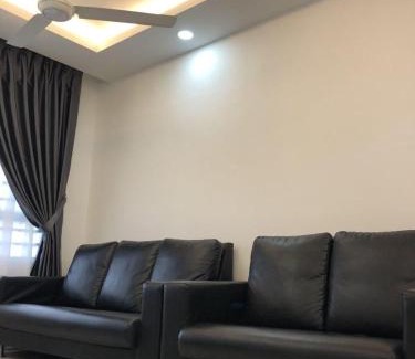 Gelugor Apartment | Muslim Homestay Apartment