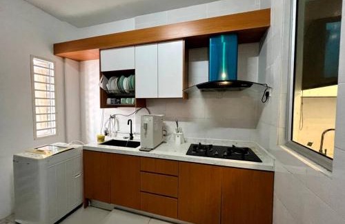 Bandar Sri Sendayan House | Muslim Homestay ArRayyan