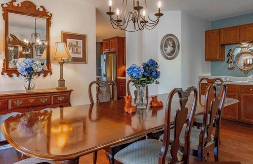 Galax House | Must see 4/3 Family/Pet Friendly+Pool&hot tub