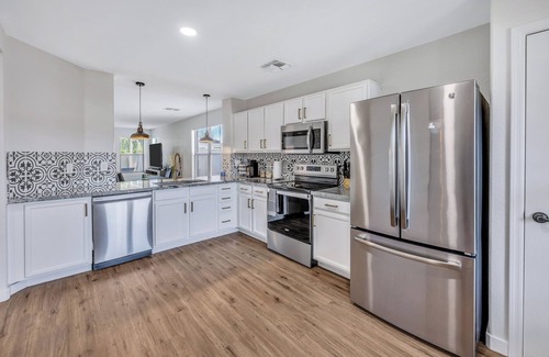 Mirador Estates House | MUST SEE! Large 3-Bedroom Home in Downtown Gilbert