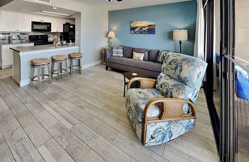 Rockport Condo | Mustang Isle | Waterfront Views, Pool, Hot Tub