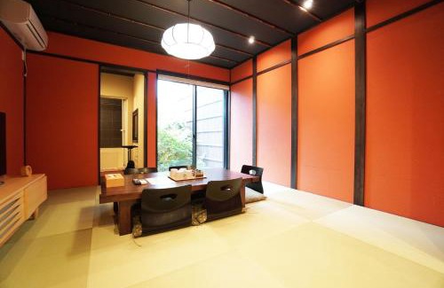 Central Kyoto House | MUSUBI Sanjo Bettei