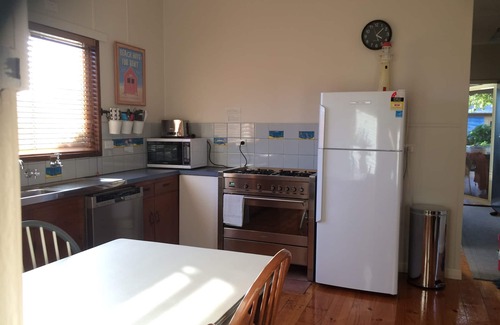 Port Fairy Cottage | Mutton Bird Cottage, perfect central location