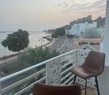 Muttrah Apartment | Muttrah Souq and Sea View
