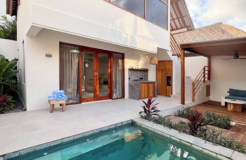 Pecatu House | Muzeum Villas: 2 Bedrooms, 2 Bathroom, Wi-Fi, Kitchen, Private Pool nn