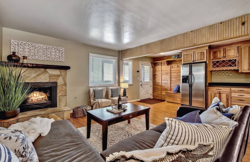 Tahoe Village Condo | Mv71 Heavenly remodel condo pool hot tub