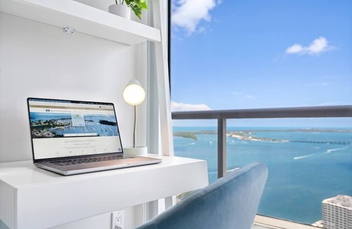 Downtown Miami Apartment | MVR - Designer Stay in Sky-High Tower