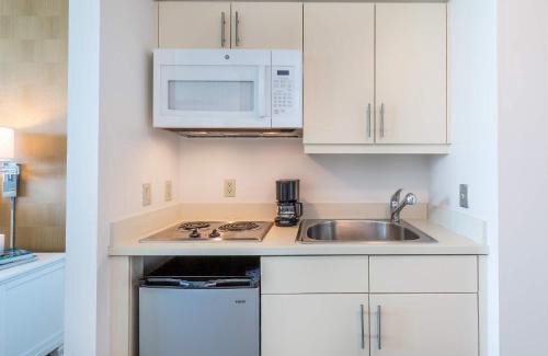 Coconut Grove Apartment | MVR - Ideal for Business & Weekend Trips
