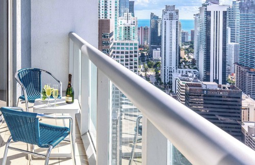 Downtown Miami Apartment | MVR Luxury Condo, High Floor, European Design