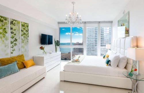 Downtown Miami Apartment | MVR - Sky-High Style in Brickell
