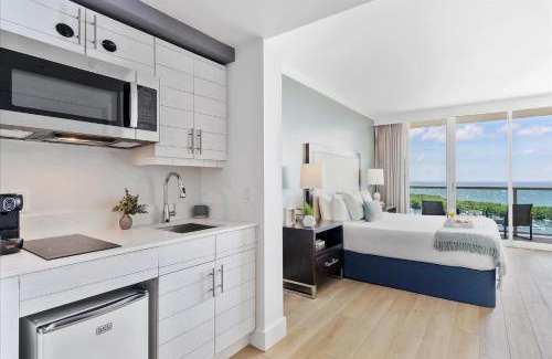 Coconut Grove Apartment | MVR - Stylish Living with Miami-s Top Views