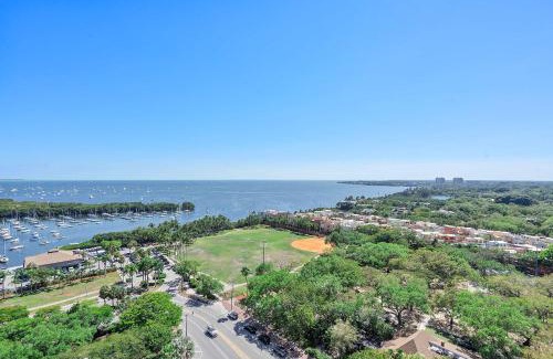 Coconut Grove Apartment | MVR - Sunsets So Good You-ll Book Twice