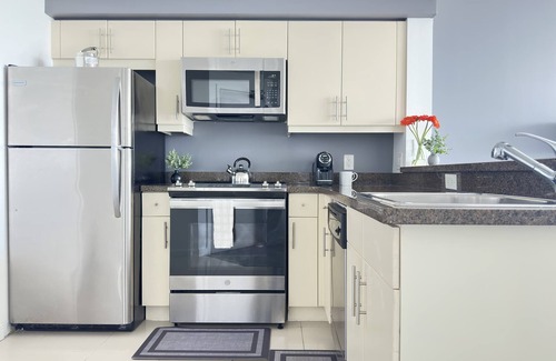 Coconut Grove Apartment | MVR| The Miami Stay You’ve Been Waiting For