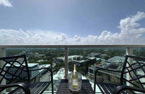 Coconut Grove Apartment | MVR| The Miami Stay You’ve Been Waiting For