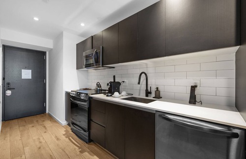 Downtown Miami Apartment | MVR Ultra-Lux Studio with Epic Water Views