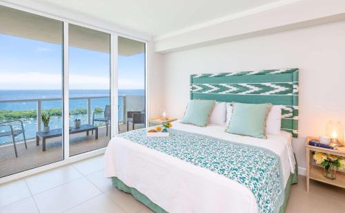 Coconut Grove Apartment | MVR Unforgettable Balconies Await You