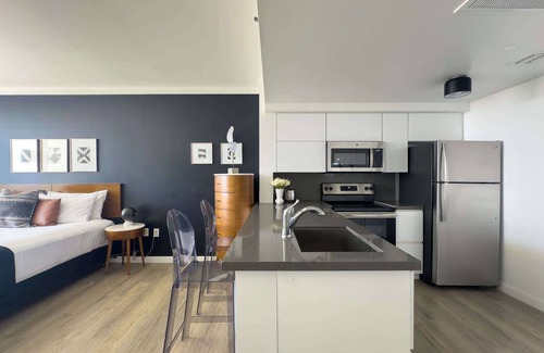 Coconut Grove Apartment | MVR-Your Escape, Your View, Your Grove