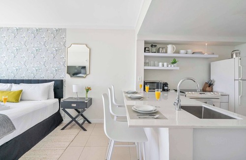 Coconut Grove Apartment | MVR-Your Gateway to Miami-s Culture & Calm