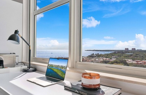Coconut Grove Apartment | MVR - Your Suite in Miami-s Billion-Dollar Icon