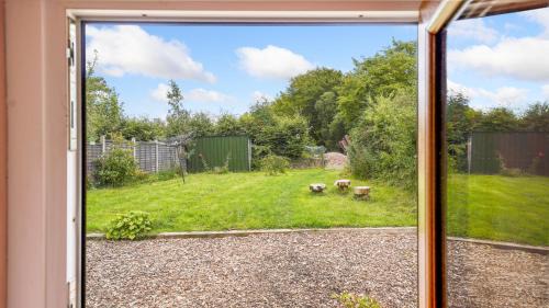 Bethania House | Mwsogl - Luxurious Family Fishing Lodge Near Aberaeron With Private Fishing