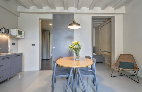Gothic Quarter Apartment | My Address in Plaza Real
