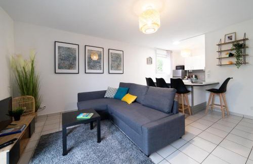 Blagnac Apartment | My Cozy Flat Blagnac - T2 - Free Parking - Terrasse - Jardin