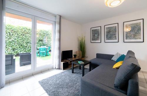 Blagnac Apartment | My Cozy Flat Blagnac - T2 - Free Parking - Terrasse - Jardin