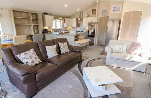 South Lakeland Leisure Village Cottage | MY DREAM, family friendly, character holiday cottage in Carnforth