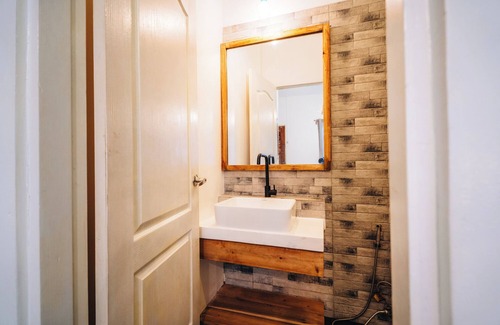 Port Barton Hostel | My Green Hostel