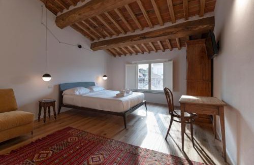 Lucca Historical Center Bed & Breakfast | My GuestHouse