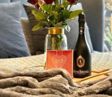 Holsterhausen Apartment | My happy place - Apartment mit Sauna & Whirlpool
