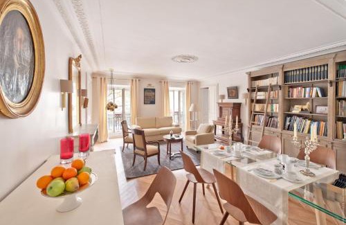Quartier du Faubourg-Montmartre Bed & Breakfast | My Home For You Luxury B&B Adults Only