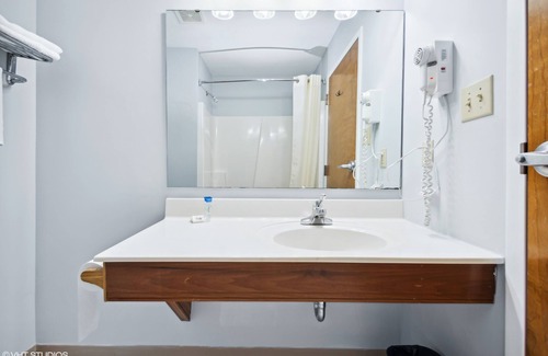 Mooresville Hotel | My Hometown Inn