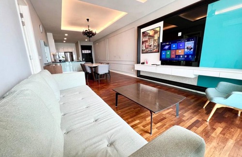 Bunga Paya Pantai Apartment | 800 m² Apartment ∙ 4 bedrooms ∙ 7 guests