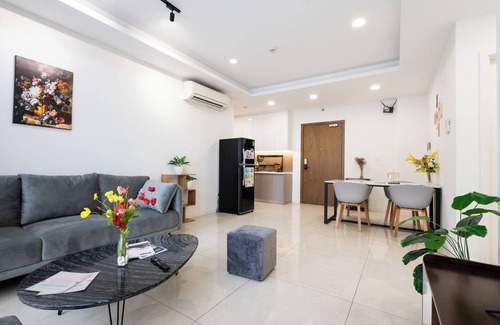 Bach Dang Riverside Apartment | My LJ Hideout No29 - Great City View in Family Size Apartment With Balcony