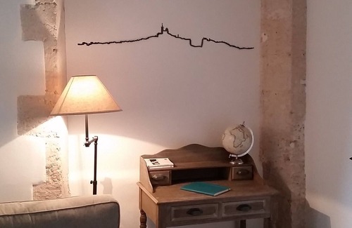 Hotel-de-Ville Apartment | My nest in Accoules