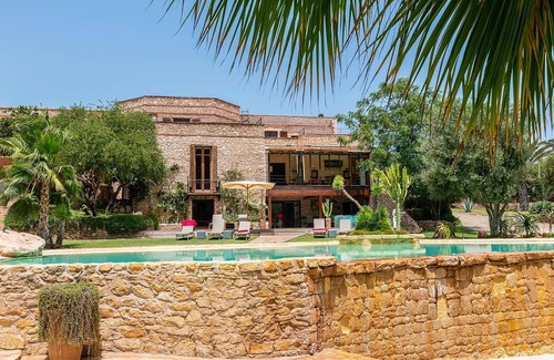 Essaouira Villa | My Rental Homes - Le Jardin Mogador private pool large garden with lake