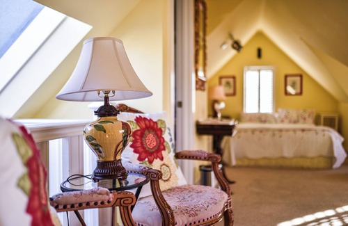 Lake Street Bed & Breakfast | My Rosegarden Guest Rooms